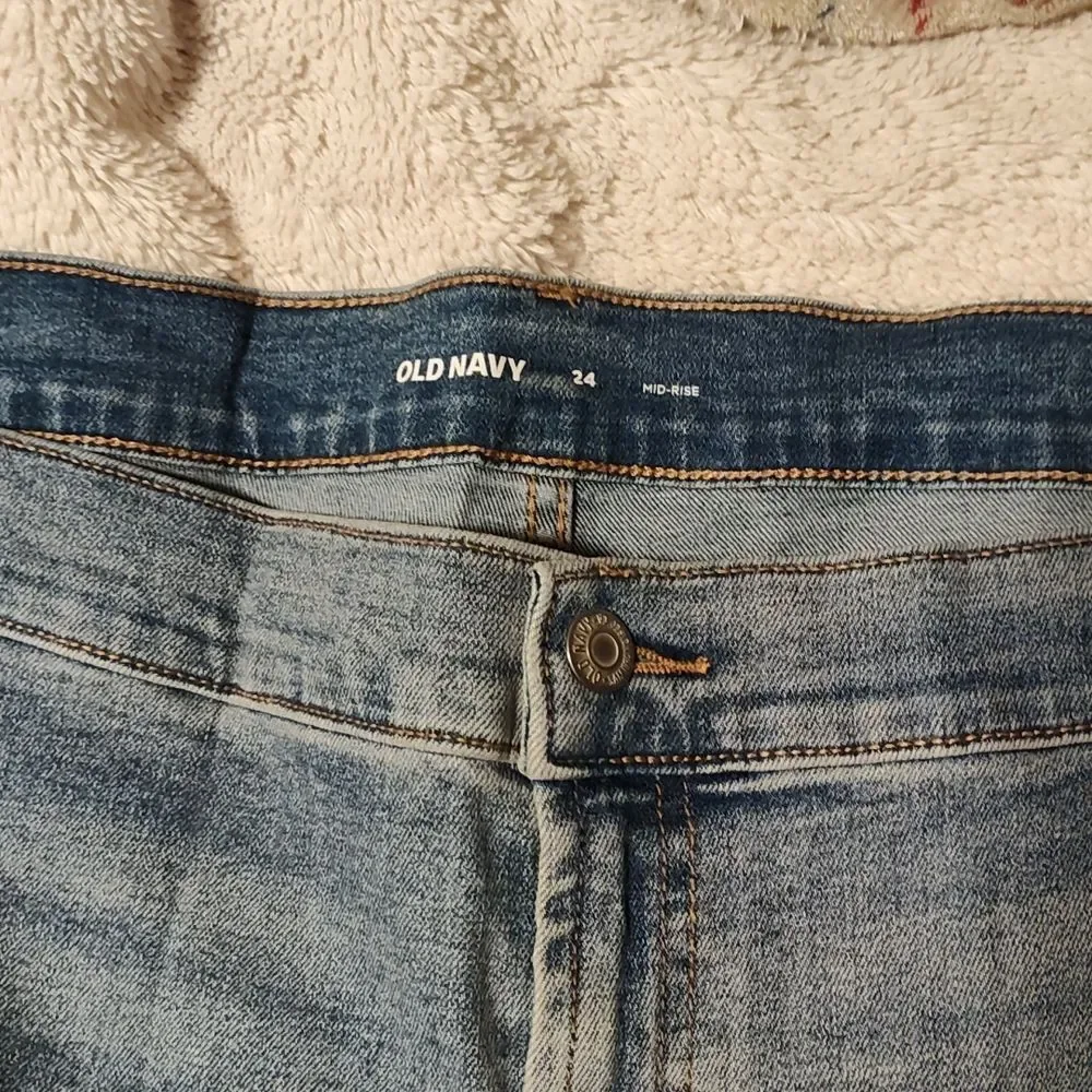 Mid-‎ Rise Jean Shorts - Picture 3 of 5